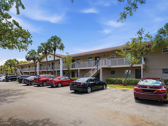3rd image of 8840 Royal Palm Boulevard #105-7