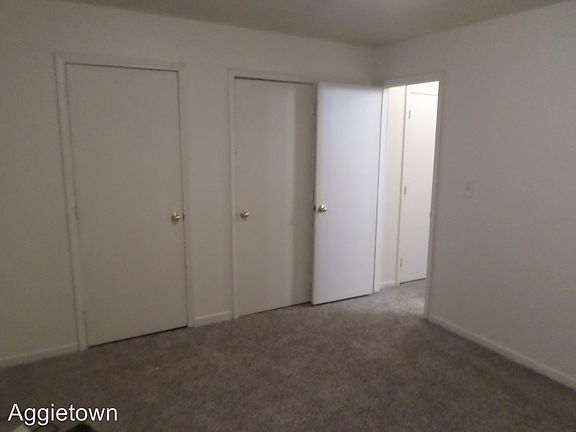 3rd image of 728 W 11th St APT E