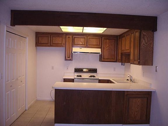 3rd image of 5917 Garwood Ct