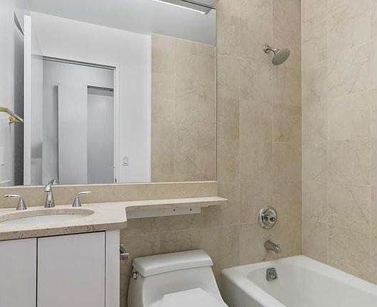 3rd image of 205 E 68th St #T4b