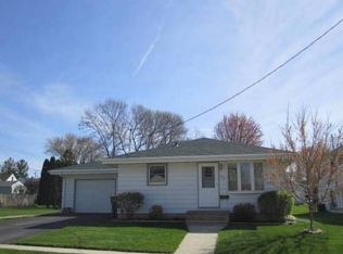 209 Roedl Ct, Beaver Dam, WI 53916