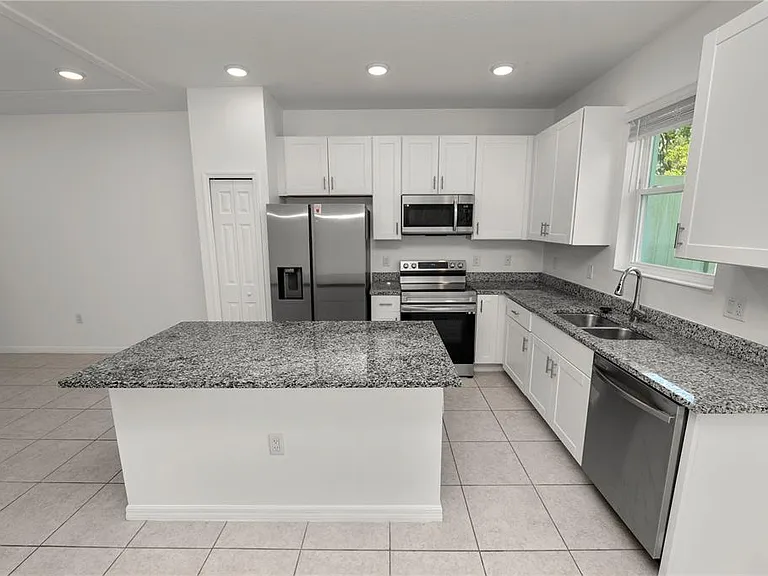 34187 Cinder Way — Photo 5