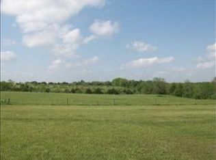 3100 SW 69th St, Wakarusa, KS 66546