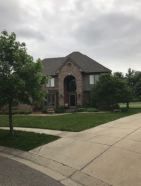 1st image of 751 Sandalwood Ct