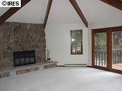 4th image of 910 Rambling Dr