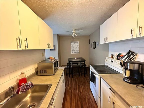 3rd image of 502 5th St N #306