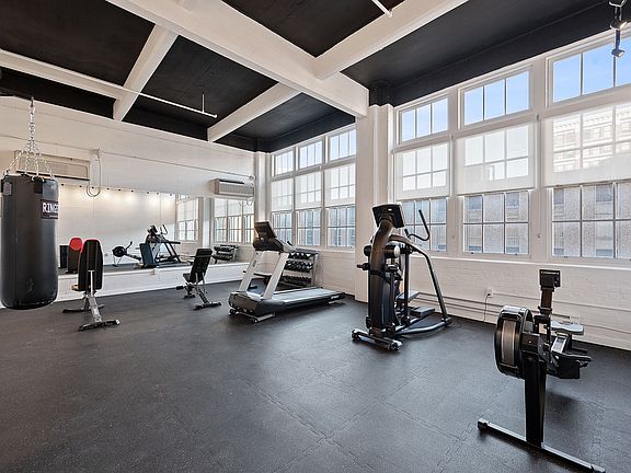 5th image of 100 E Central Pkwy #407