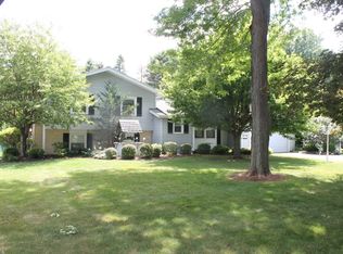 44 Gateway Rd, Rochester, NY 14624