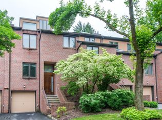 7 Drew Ct, North Caldwell, NJ 07006