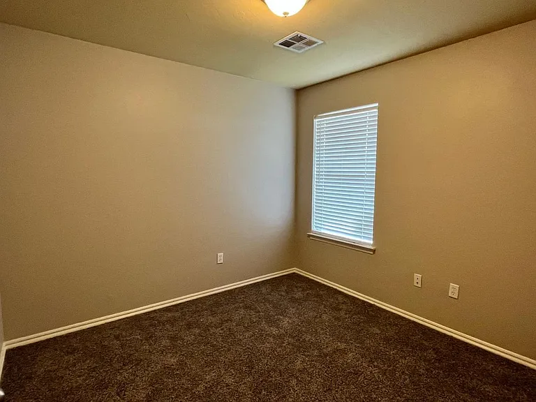 1703 Everglade Ct — Photo 13