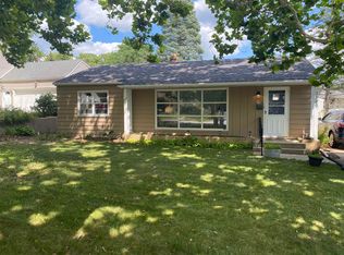 2120 Colorado Ave, Rockford, IL