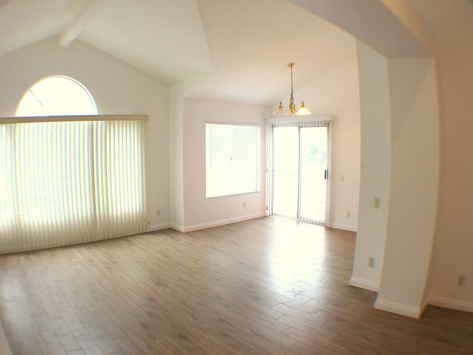 1st image of 2714 S Montego