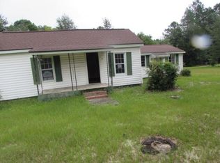 213 McComb Dr, Millen, GA 30442