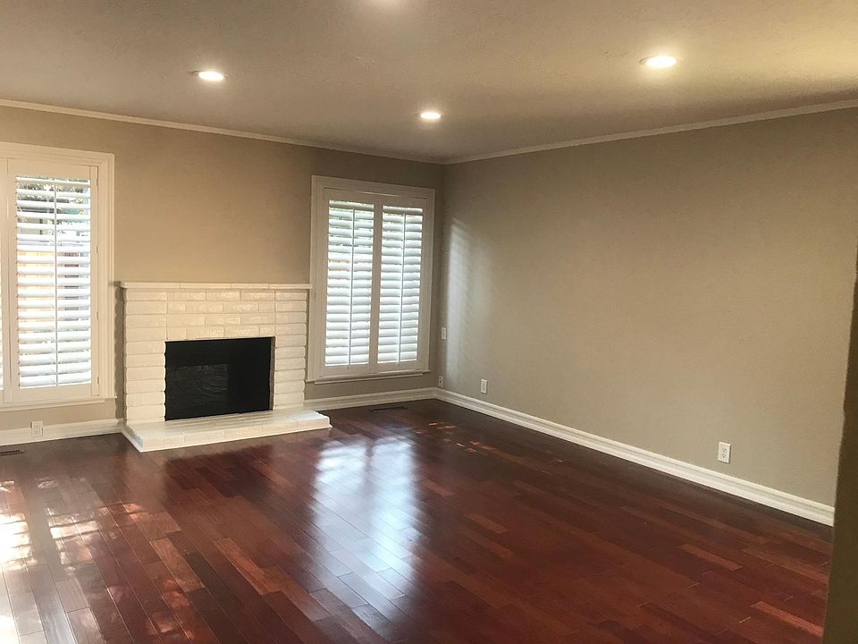 Living room with fire place