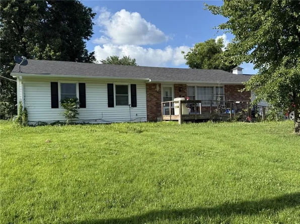 10 W 14th St, Carrollton, MO 64633