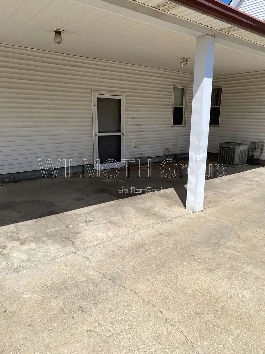 Building Photo - 1106 N Gale St #3