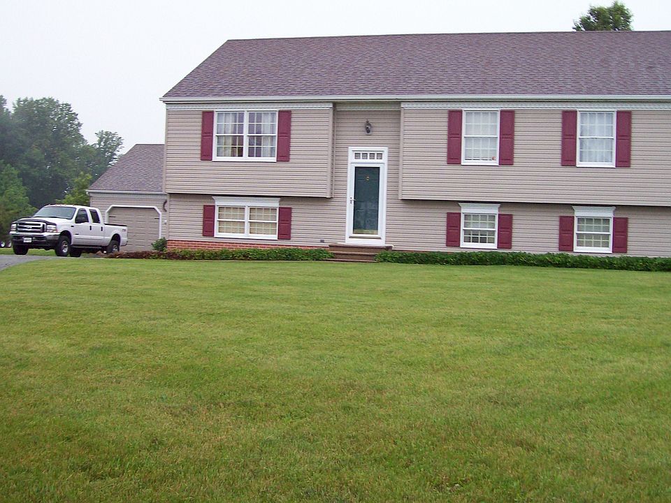 nice curb appeal