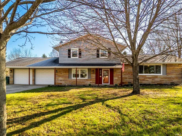 5822 W Hellis Dr, Muncie, IN 47304