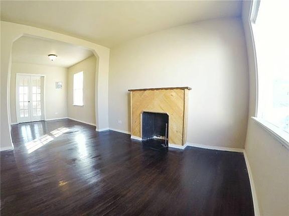 2nd image of 5724 Auburn Ave