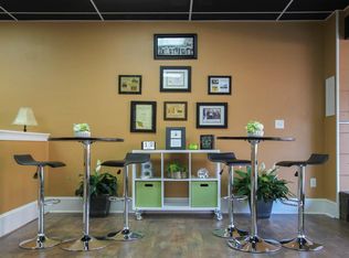 111 W Washington St STE 5, Charles Town, WV 25414