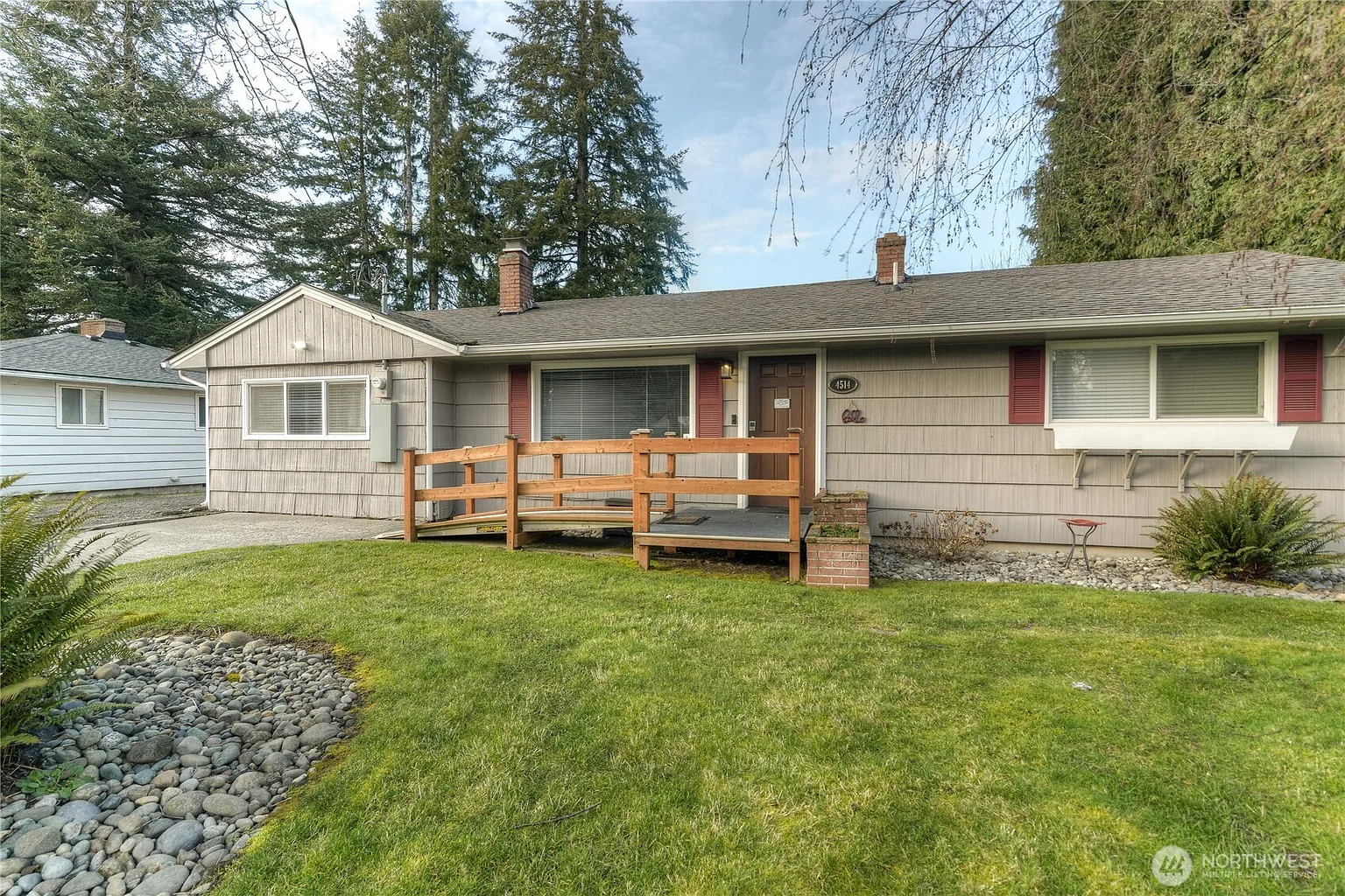 4514 17th Avenue SE photo 1