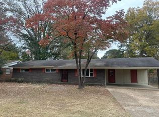 214 Hospital Dr, Columbus, MS 39705