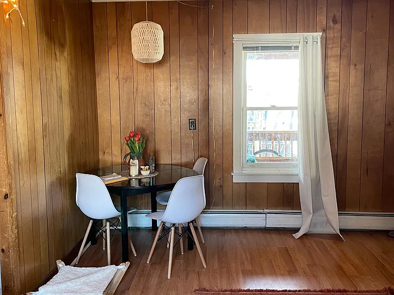 133 Maple St #3 — Photo 2