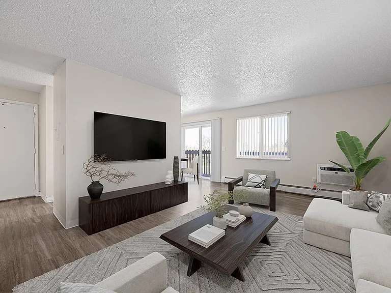 Canyon Crest — Photo 2
