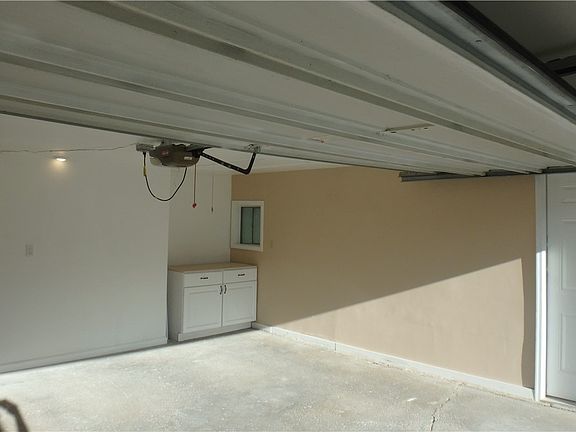 4th image of 1973 Gaylann Dr