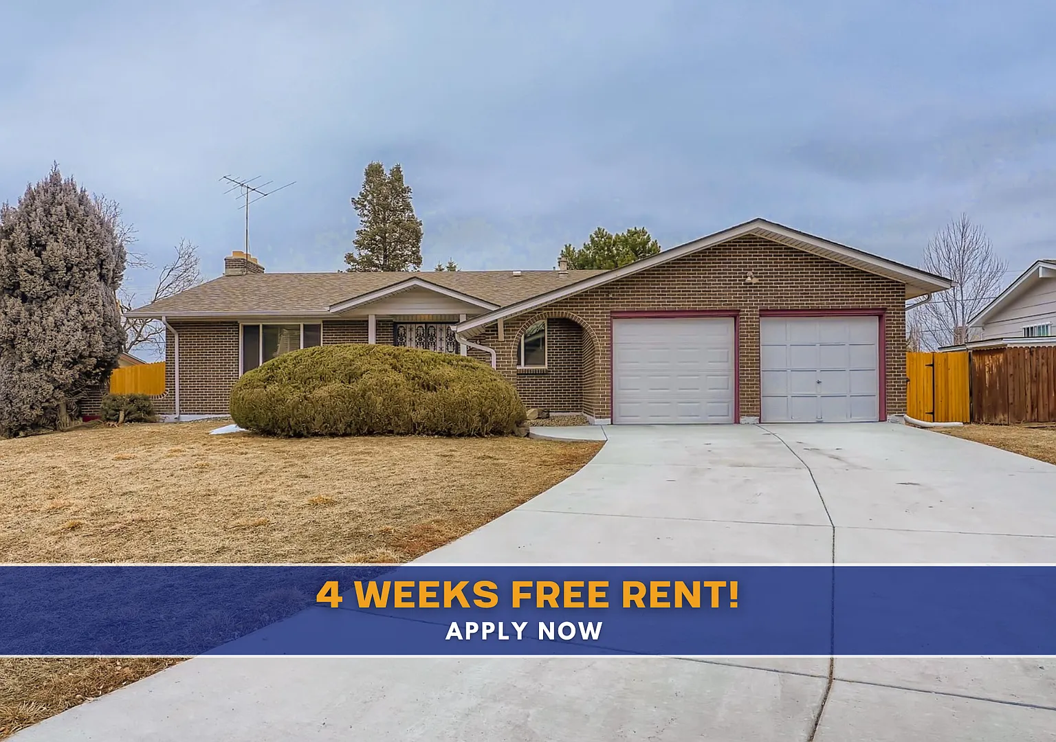 4 Weeks Free Rent & Free 55" Tv If Moved In By 8/31! Spacious 4bd/3ba Home With A/C, Large Yard, ... — Photo 1