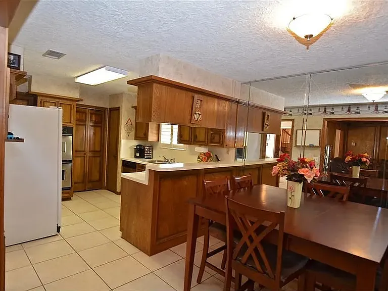 503 Lorie Ln — Photo 13