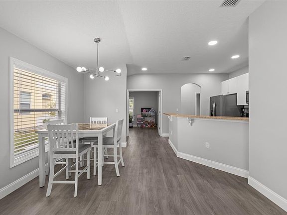 3rd image of 8516 CORINTHIAN WAY
