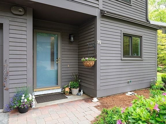 3rd image of 401 Colonial Dr Unit 35