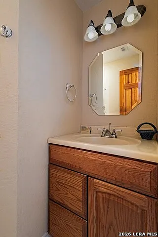 2201 Zacatecas Dr — Photo 55