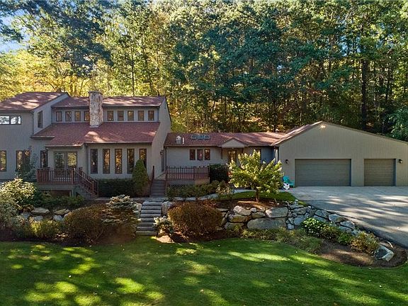 2nd image of 42 Green Meadow Ln