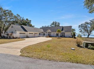 271 Indian Bay Dr, Freeport, FL 32439