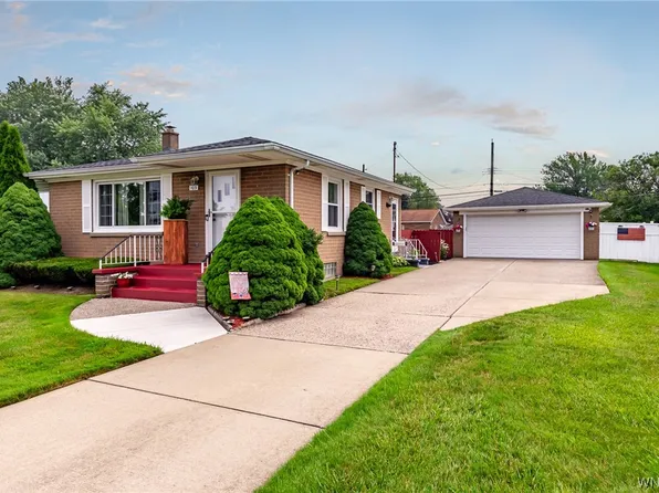 103 Carmen Rd, Amherst, NY 14226