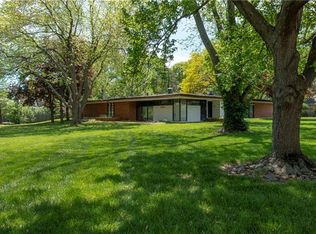 9000 Delmar St, Prairie Village, KS 66207