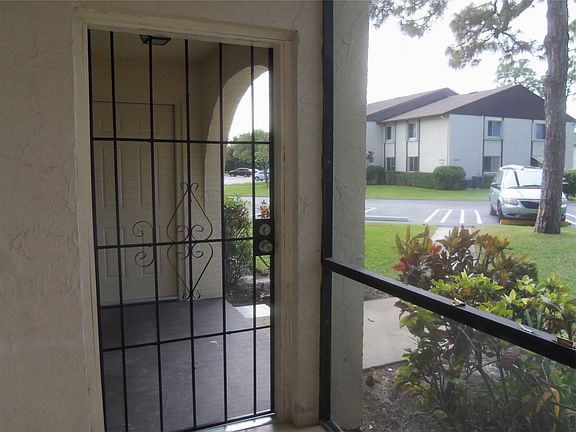 2nd image of 5861 La Paseos Dr APT A-1