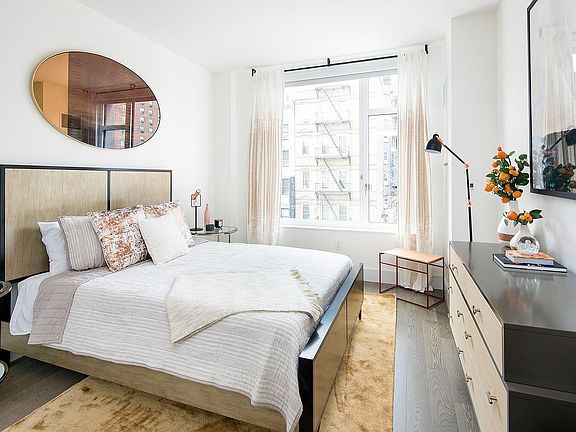 5th image of 510 E 14th St APT 708