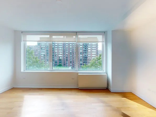 805 Columbus Avenue image 1 of 9