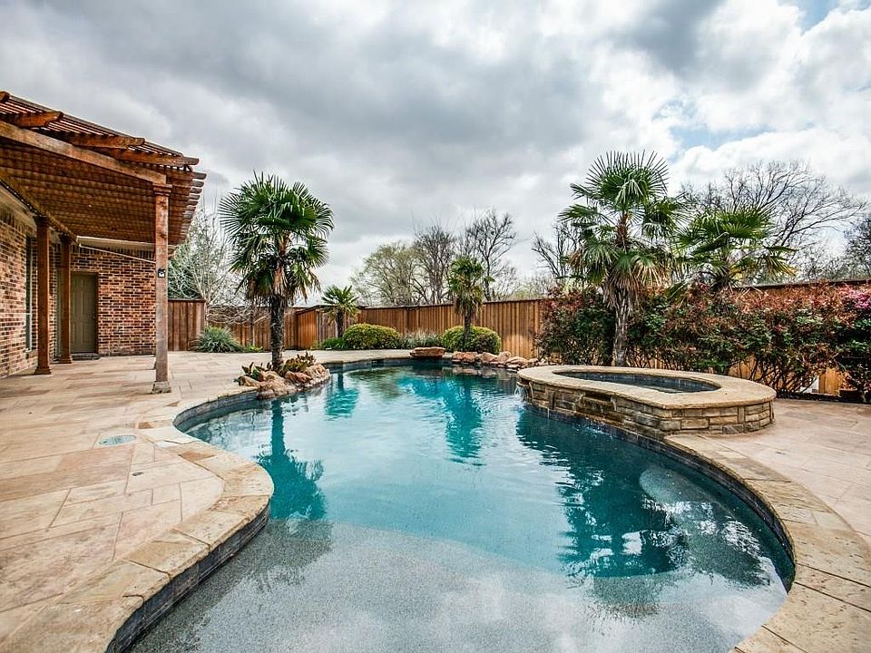 1st image of 15769 Stonebridge Dr