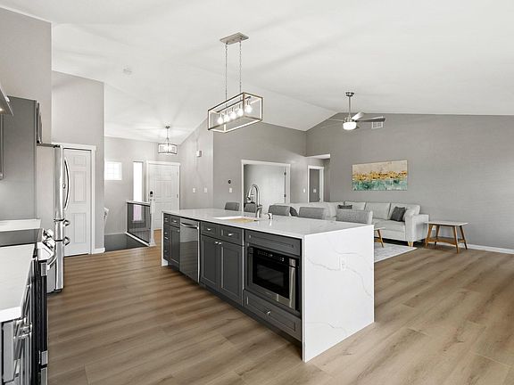 4th image of 8429 Andrus Dr
