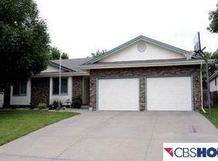 6723 S 91st St, Omaha, NE 68127