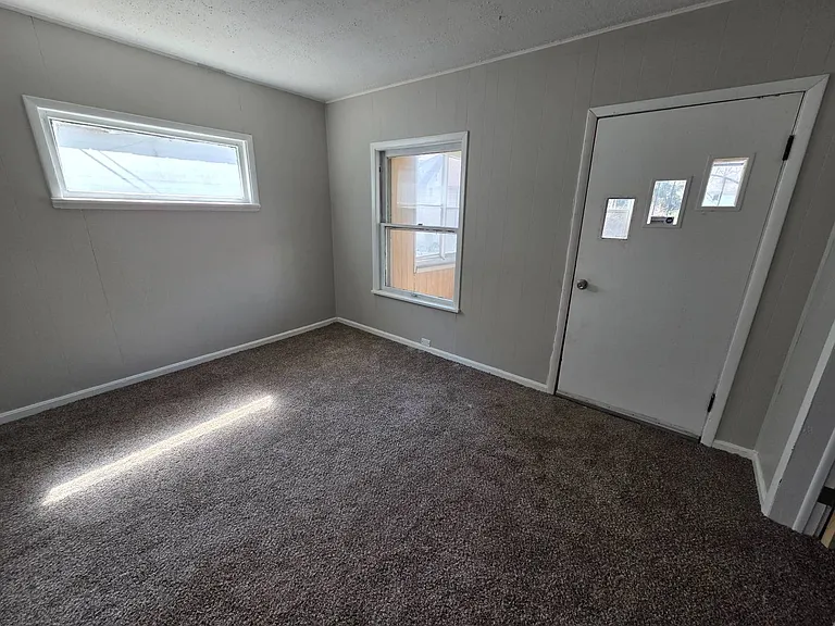 3081 E 67 ST — Photo 22