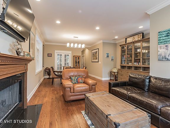 3rd image of 1223 W Farwell Ave #2