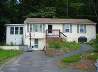226 Mammoth Rd, Pelham, NH 03076
