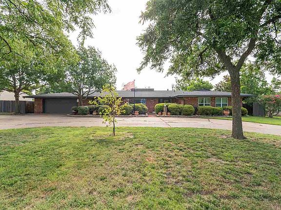4th image of 307 NW 35th St