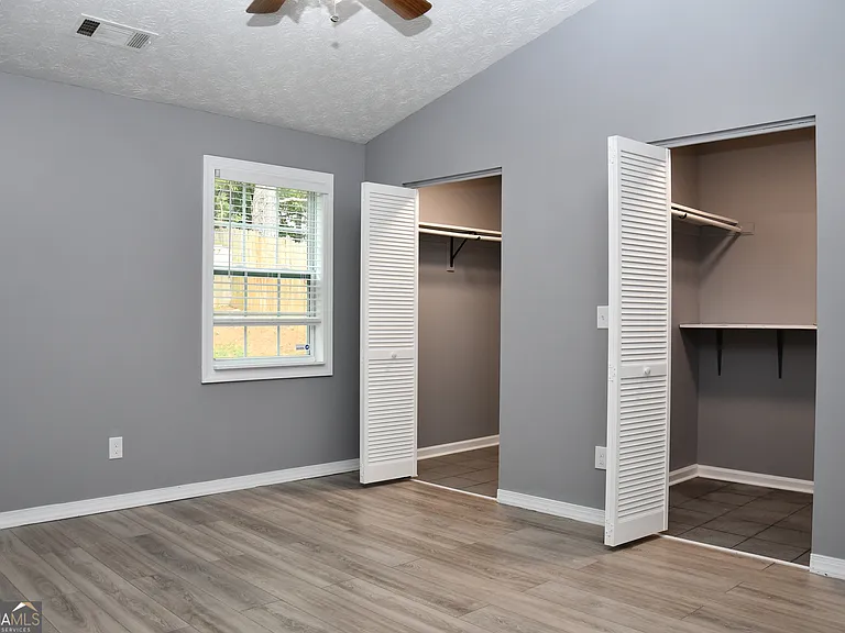 5932 Homestead Cir — Photo 17