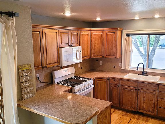 5th image of 1210 Walnut Creek Ct